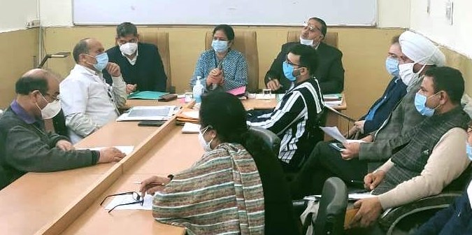 Principal GMC reviews progress on development works in SMGS, MCH Gandhi Nagar Hospital